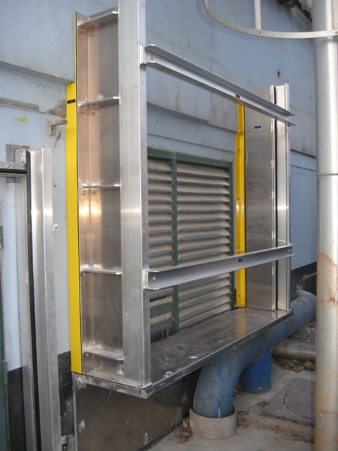 Secure flood protection cover for building air vents