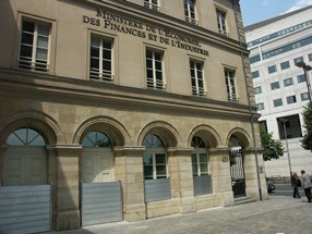 Demountable Flood Protection Solution for the French Ministry of Economy, Industry, and Finance